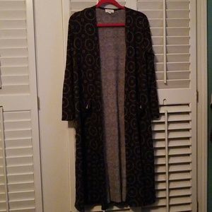 EUC Lularoe Sarah Cardigan in Medallion Pattern